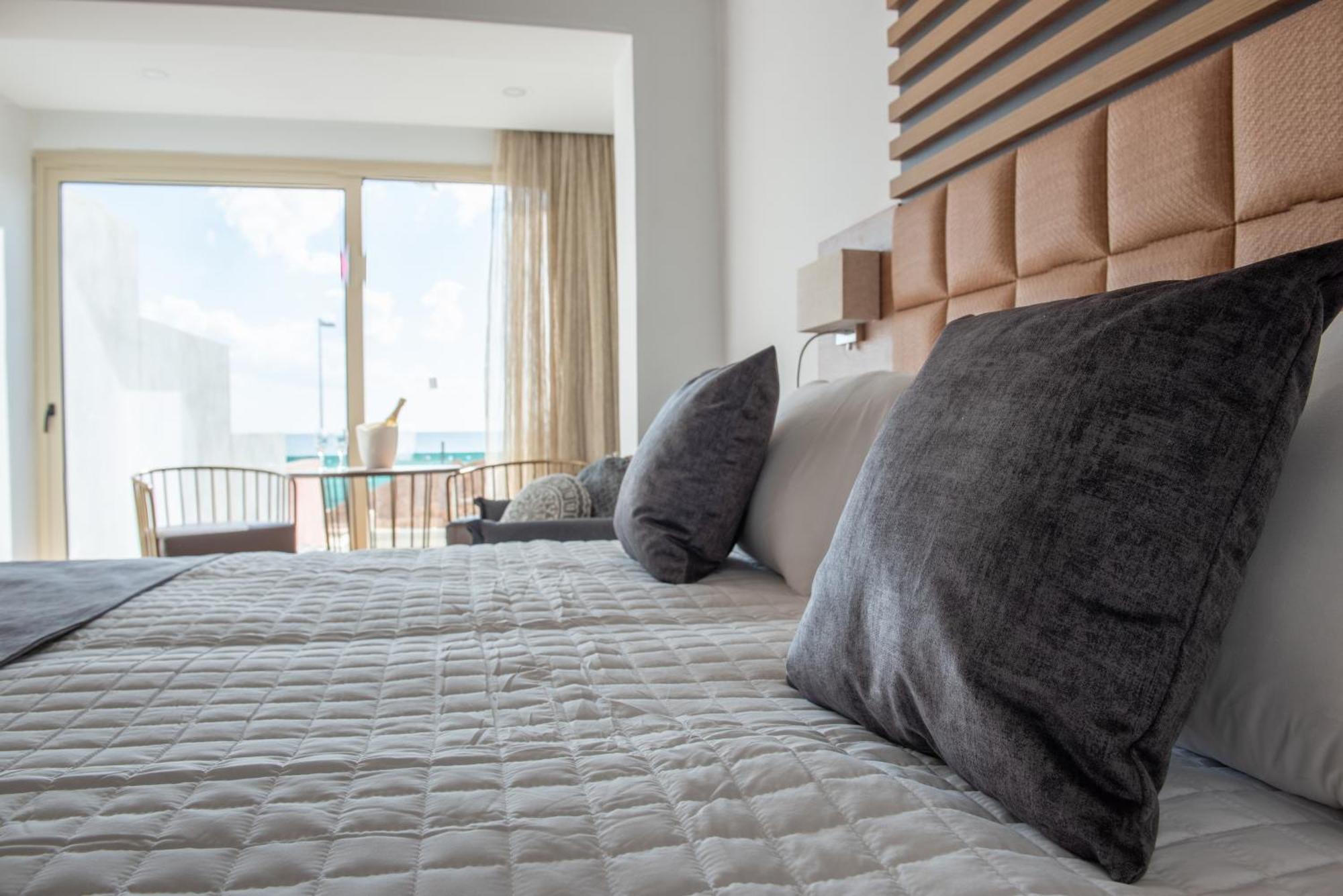 Piere - Anne Beach Hotel 圣纳帕 客房 照片