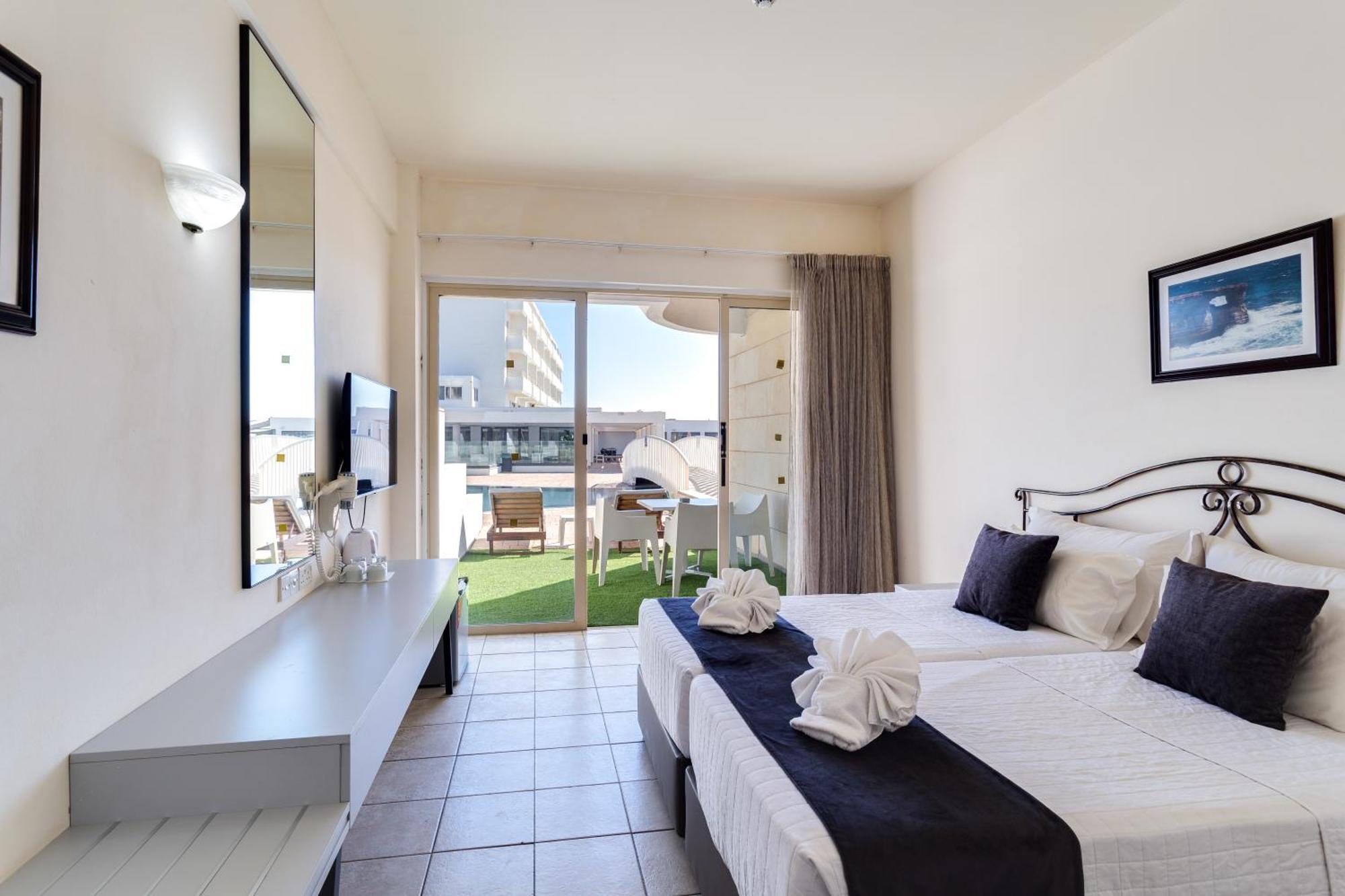 Piere - Anne Beach Hotel 圣纳帕 外观 照片
