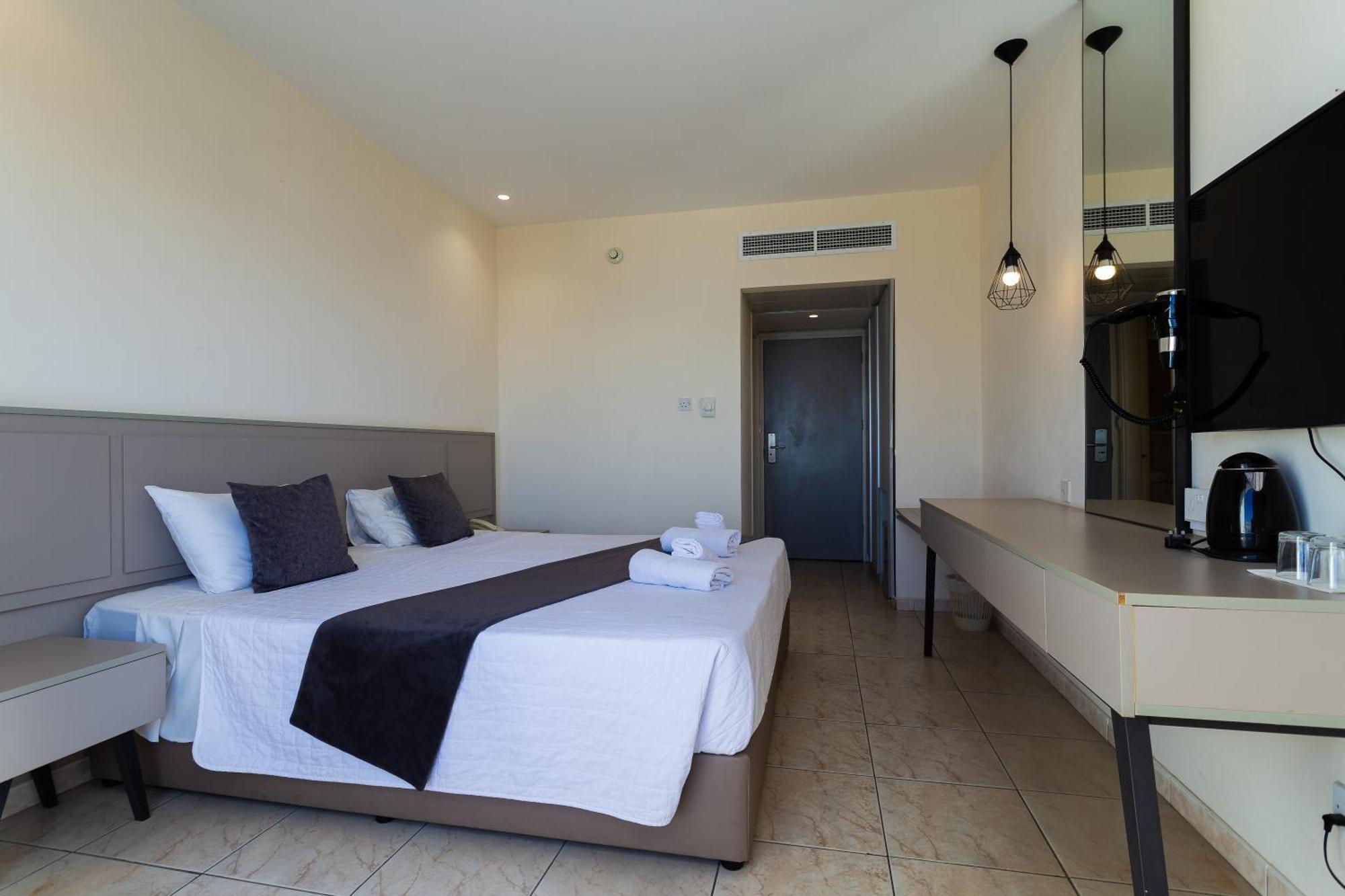 Piere - Anne Beach Hotel 圣纳帕 外观 照片